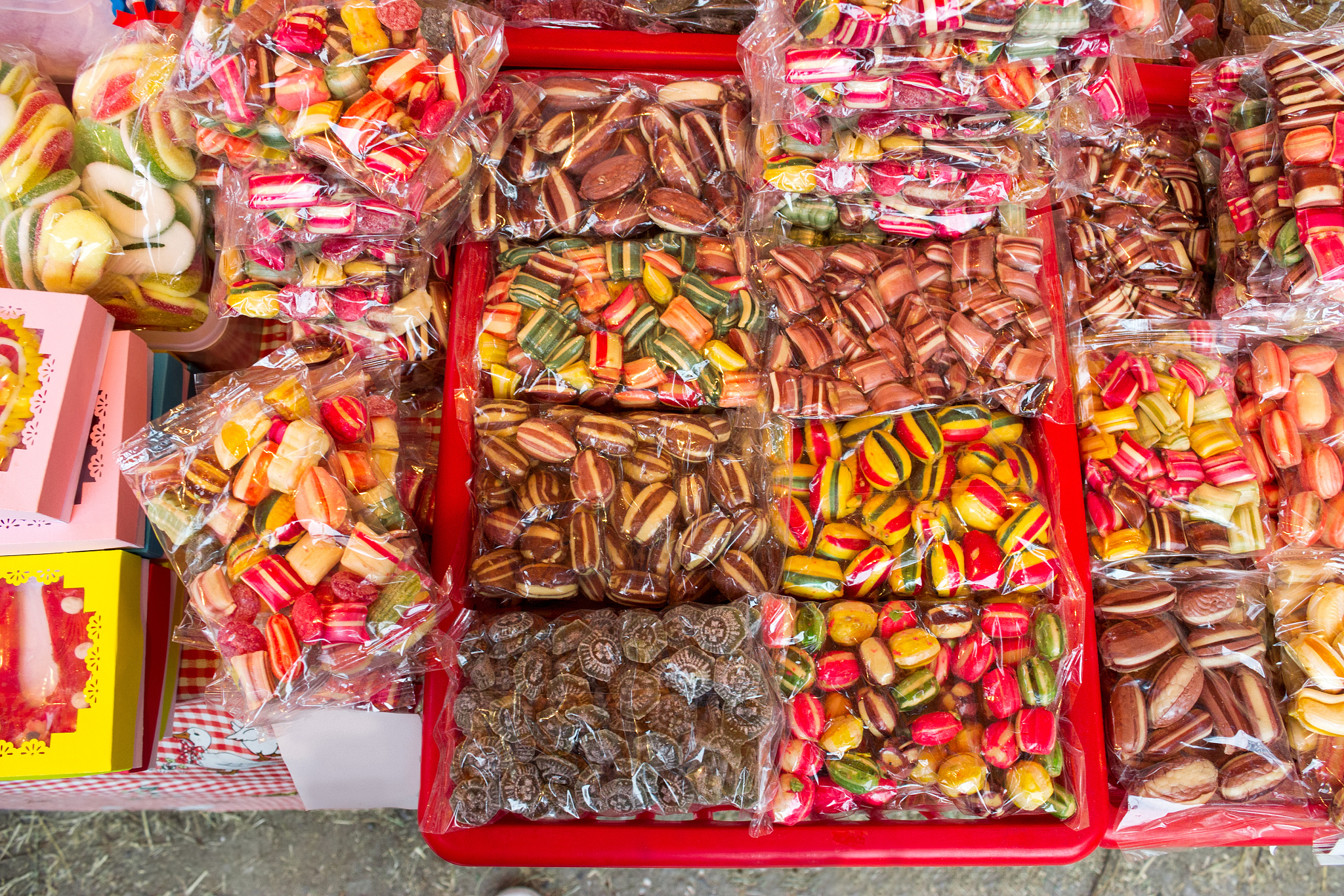 过年有特色的零食(过年有什么好吃的年货零食)