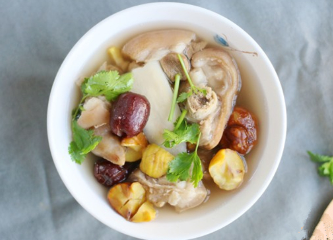 冬菇汤的家常做法(冬菇煲什么汤好啊)