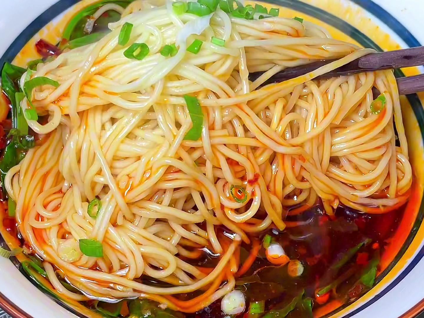 小面家常(小面做法视频)