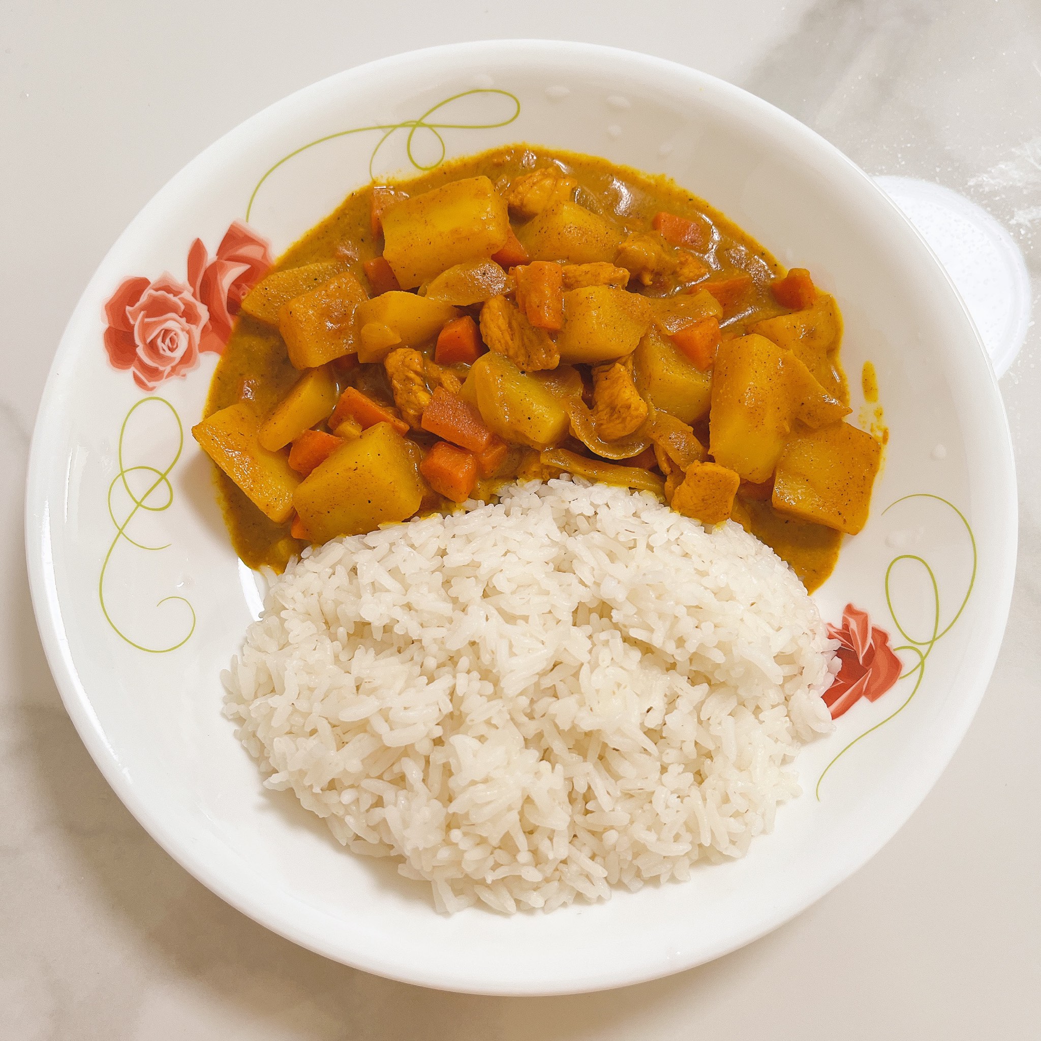 咖喱鸡块饭的家常做法(咖喱鸡块做法的视频鸡米饭)