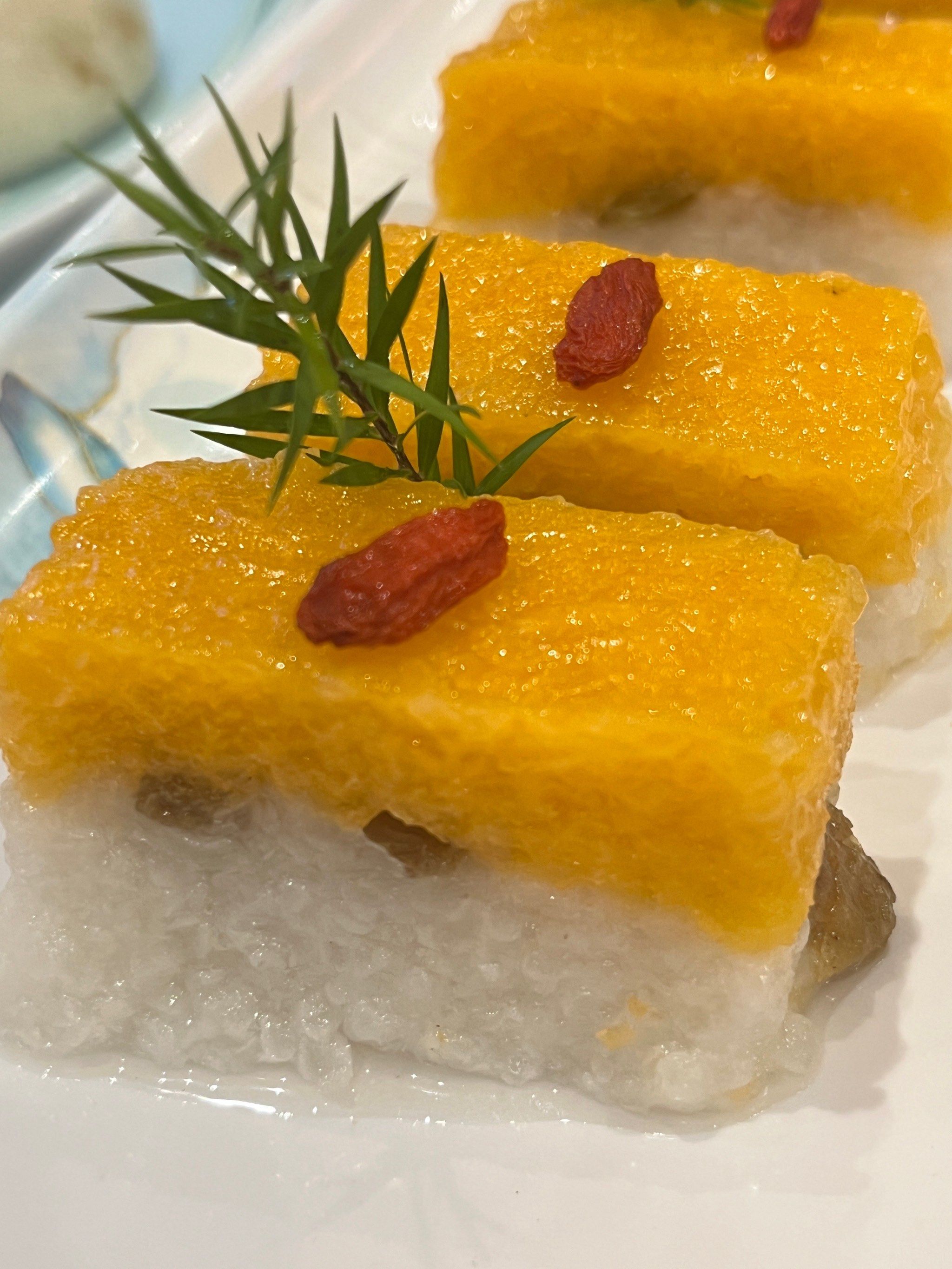 凉菜糕的凉菜是什么(凉菜糕怎么做好吃)