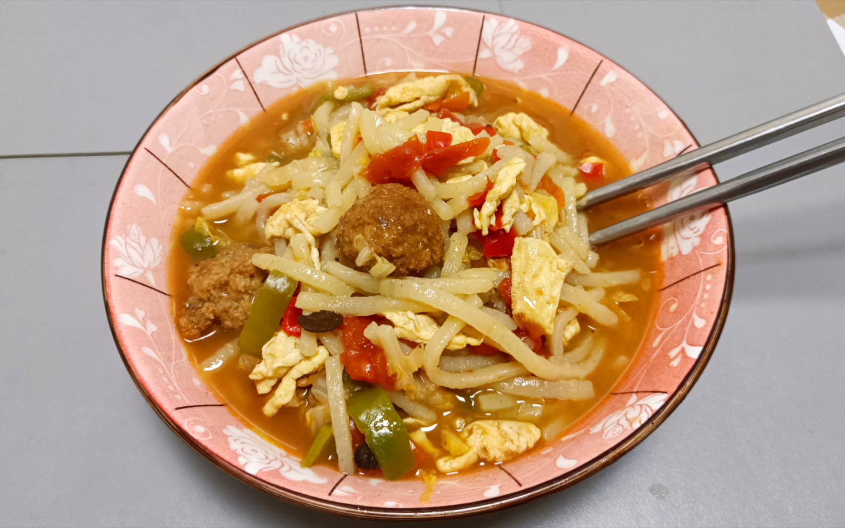 家常烩饼(家常烩饼怎么做才能又香又软,需要掌握哪些关键步骤?)