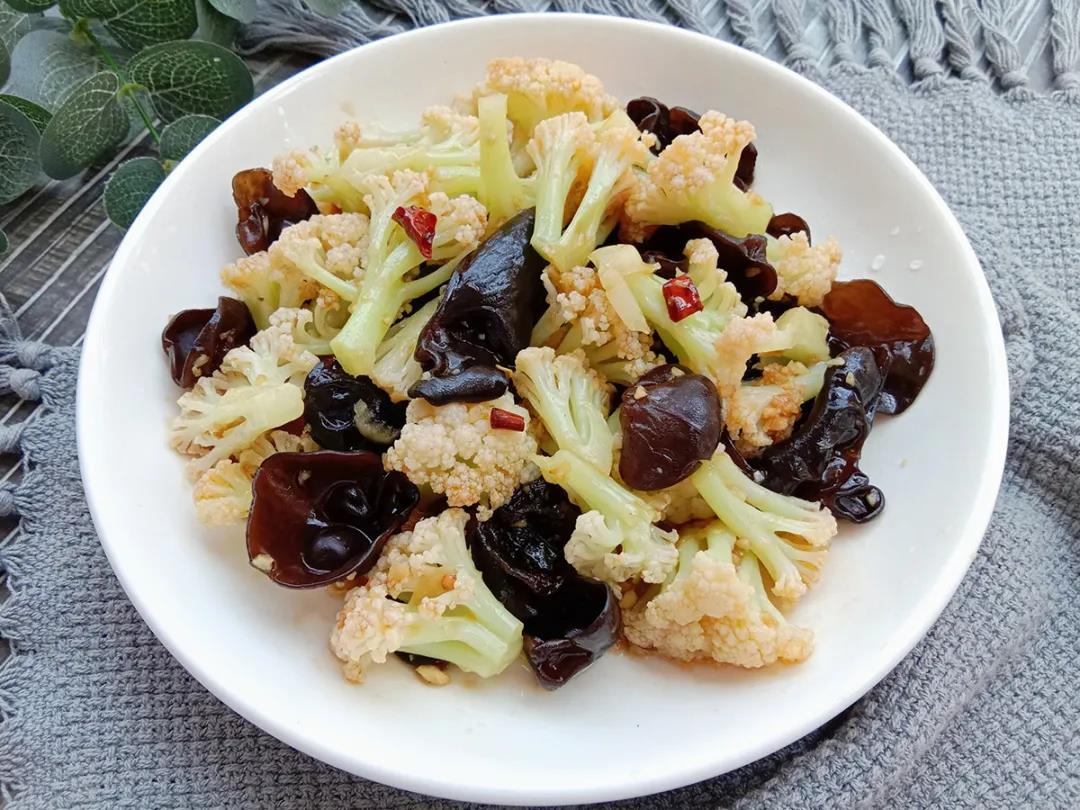 花生米木耳凉菜(花生米木耳凉菜做法大全)