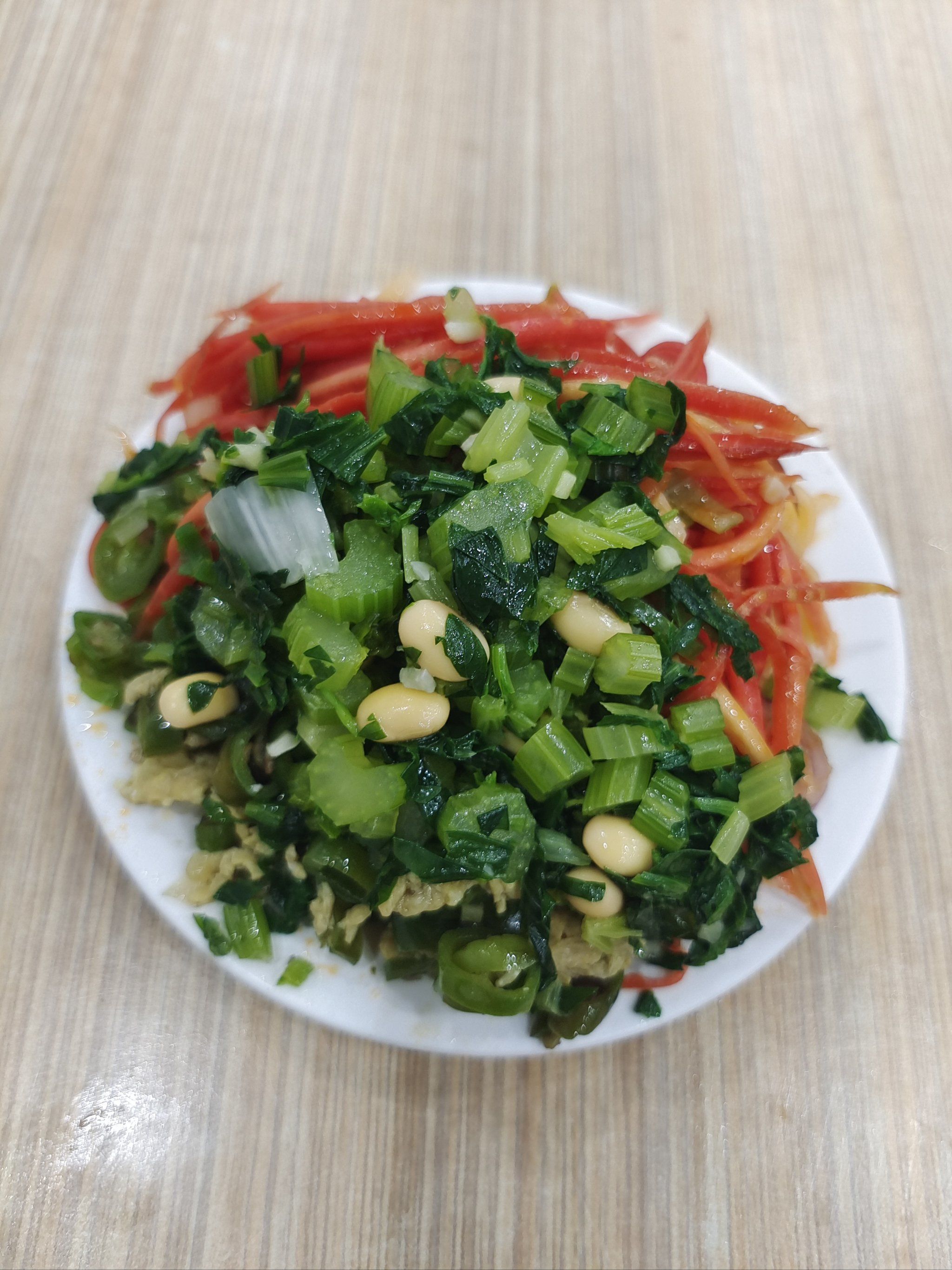 家常凉拌芹(凉拌芹菜的做法大全家常菜窍门) 家常凉拌芹(凉拌芹菜的做法大全家常菜窍门)