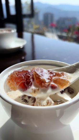 早餐桃胶牛奶(桃胶炖牛奶能美白吗) 早餐桃胶牛奶(桃胶炖牛奶能美白吗)