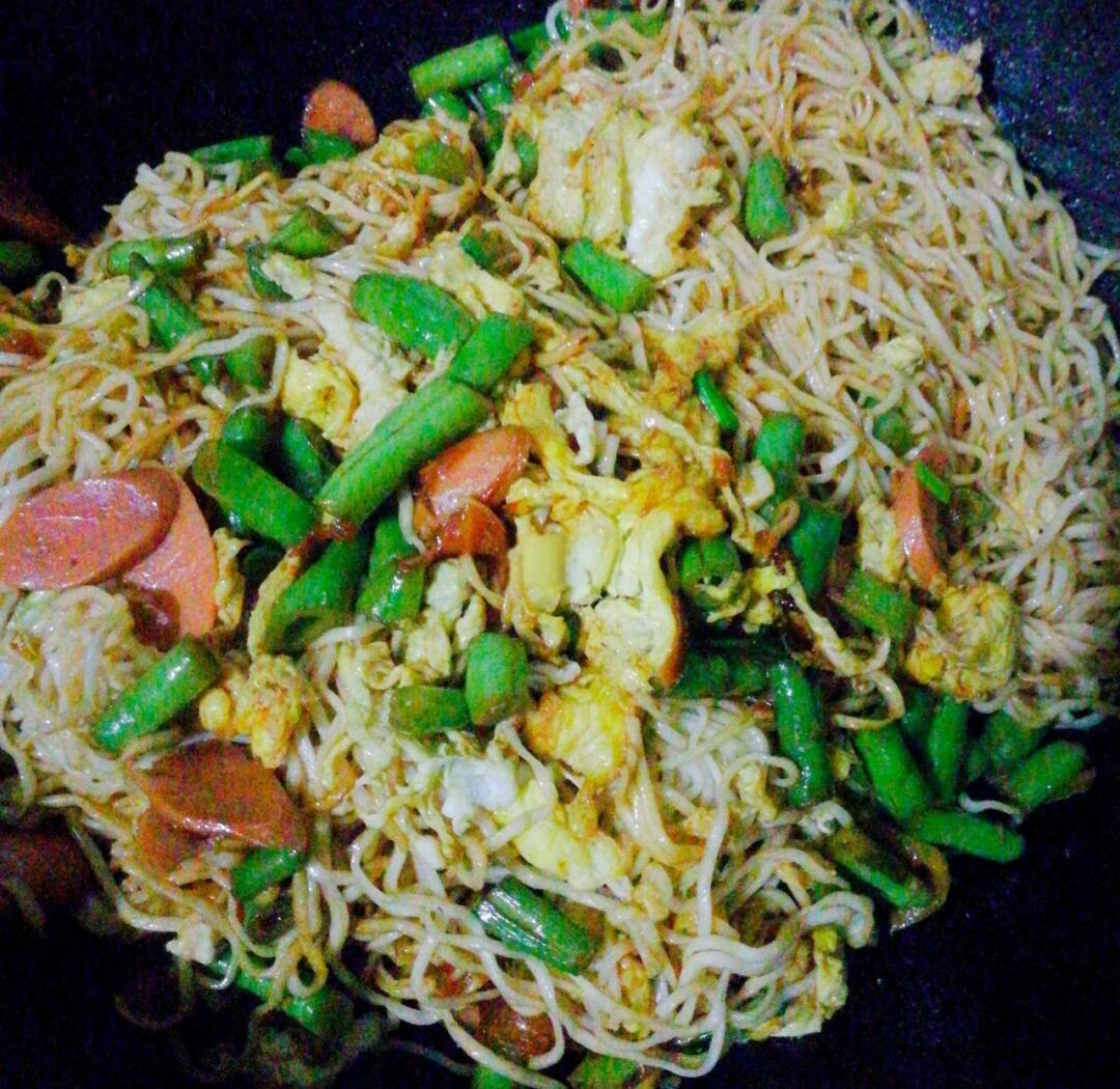 家常素焖面(家常素焖面的做法)