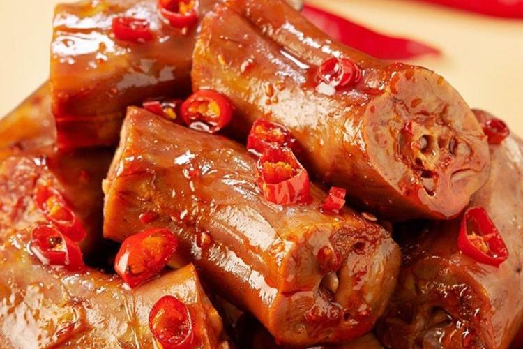 鸭脖特色美食(鸭脖特色美食宣传图)