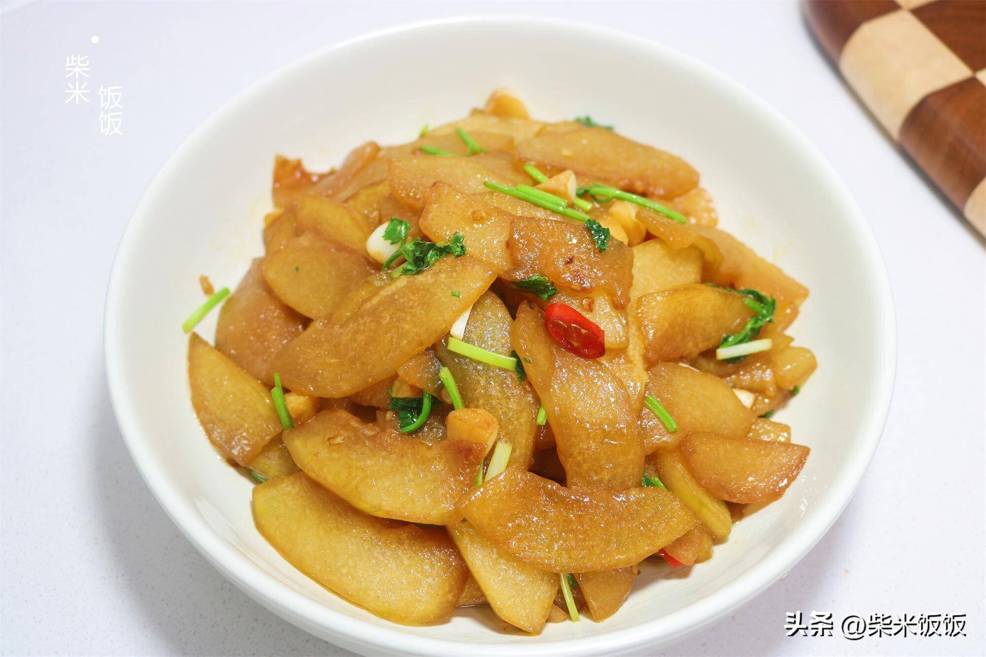 炒素菜用姜爆锅好吗(炒菜用姜末炝锅好不好)