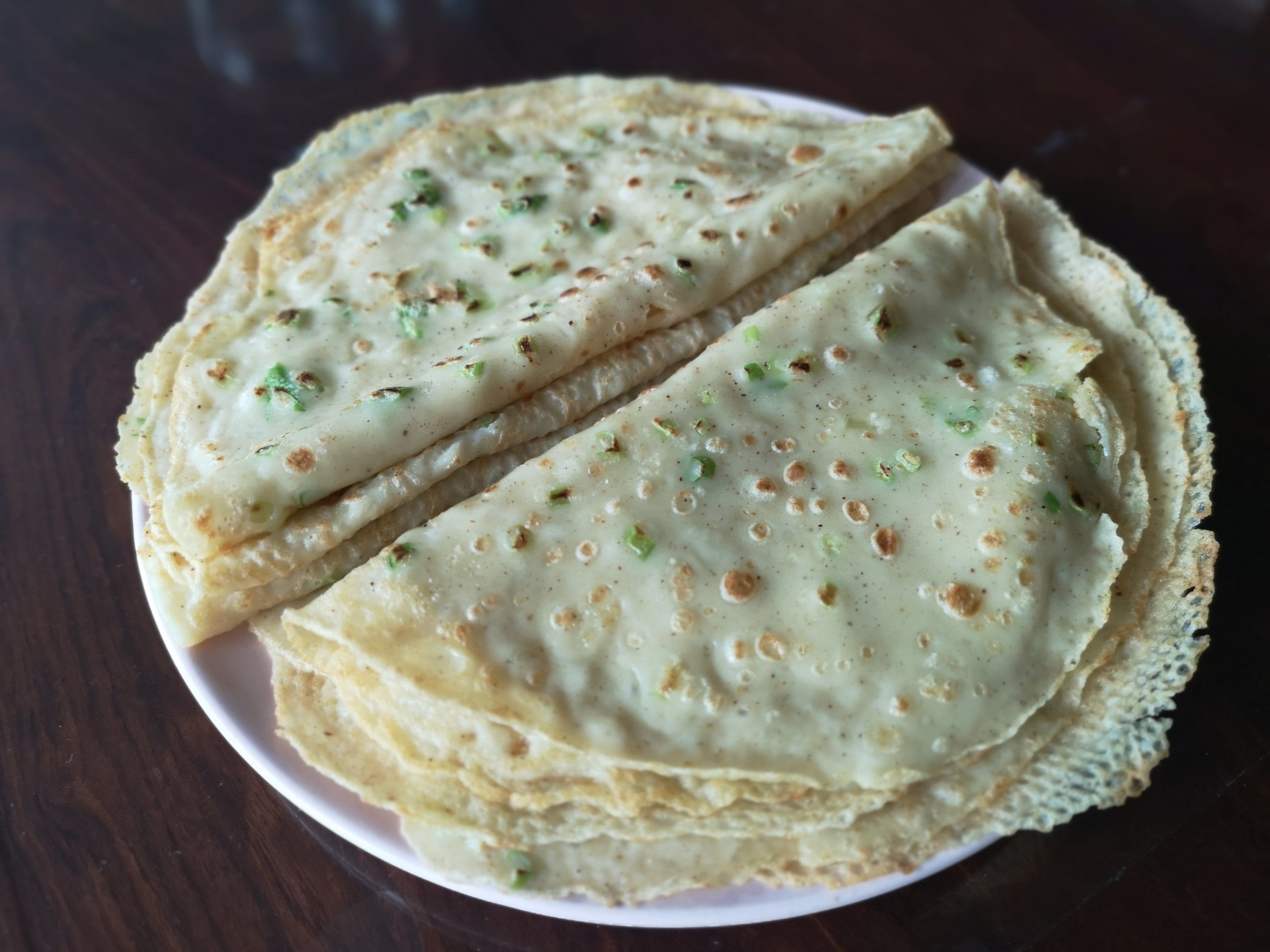葱鸡蛋煎饼特色(葱油鸡蛋煎饼)