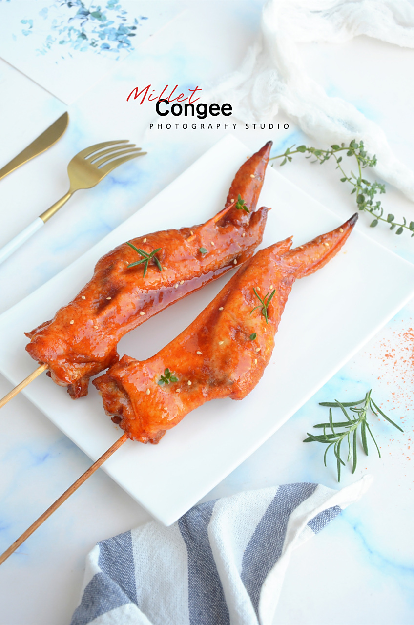 奥尔良烤翅小吃图片(奥尔良烤翅 图片)