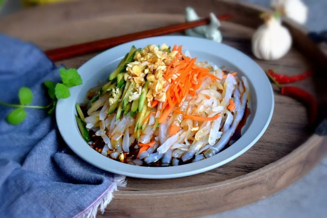 白凉粉做凉菜(白凉粉做菜窍门)