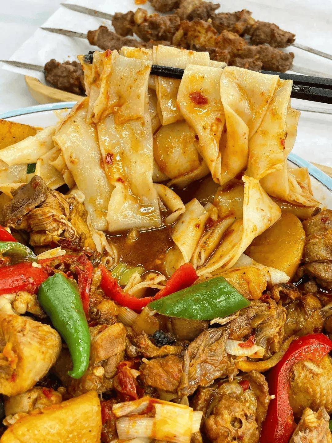 新疆吃特色(新疆特产吃的)