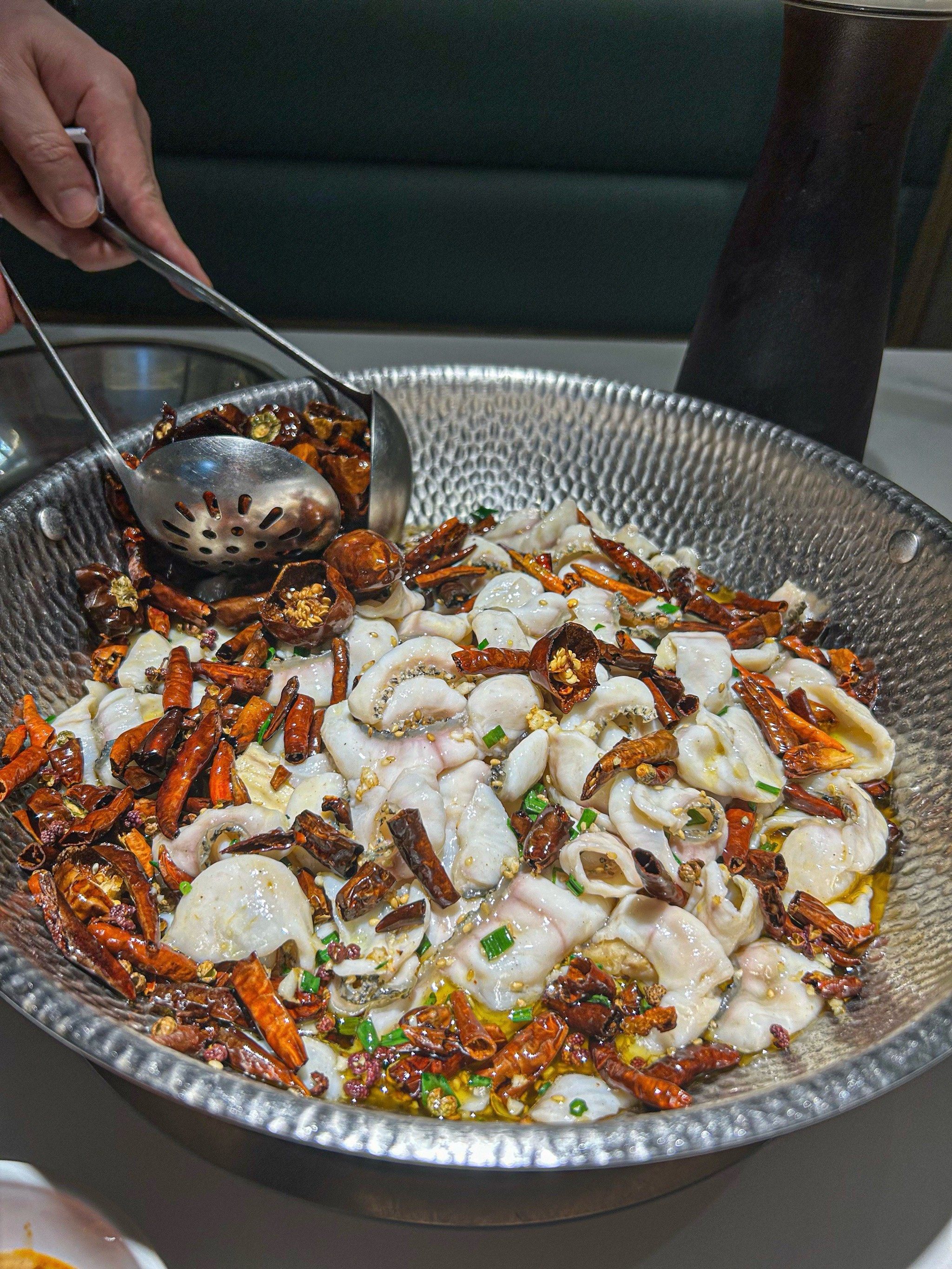 炝锅鱼的家常做法视频(炝锅鱼的做法最正宗的做法窍门)