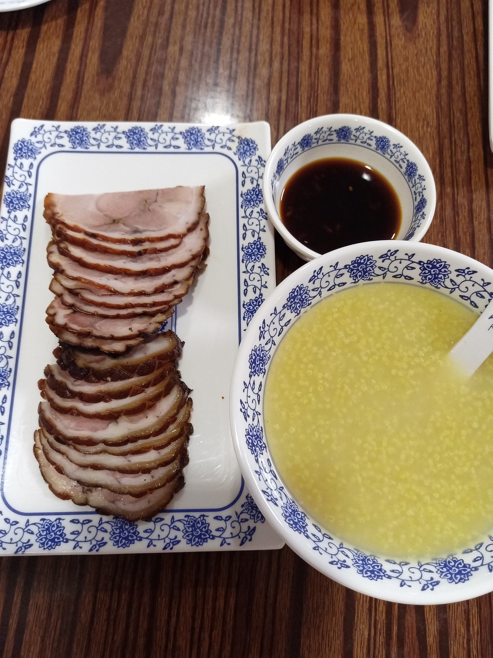 东北扣肘子的家常做法(东北扣肘子图片)