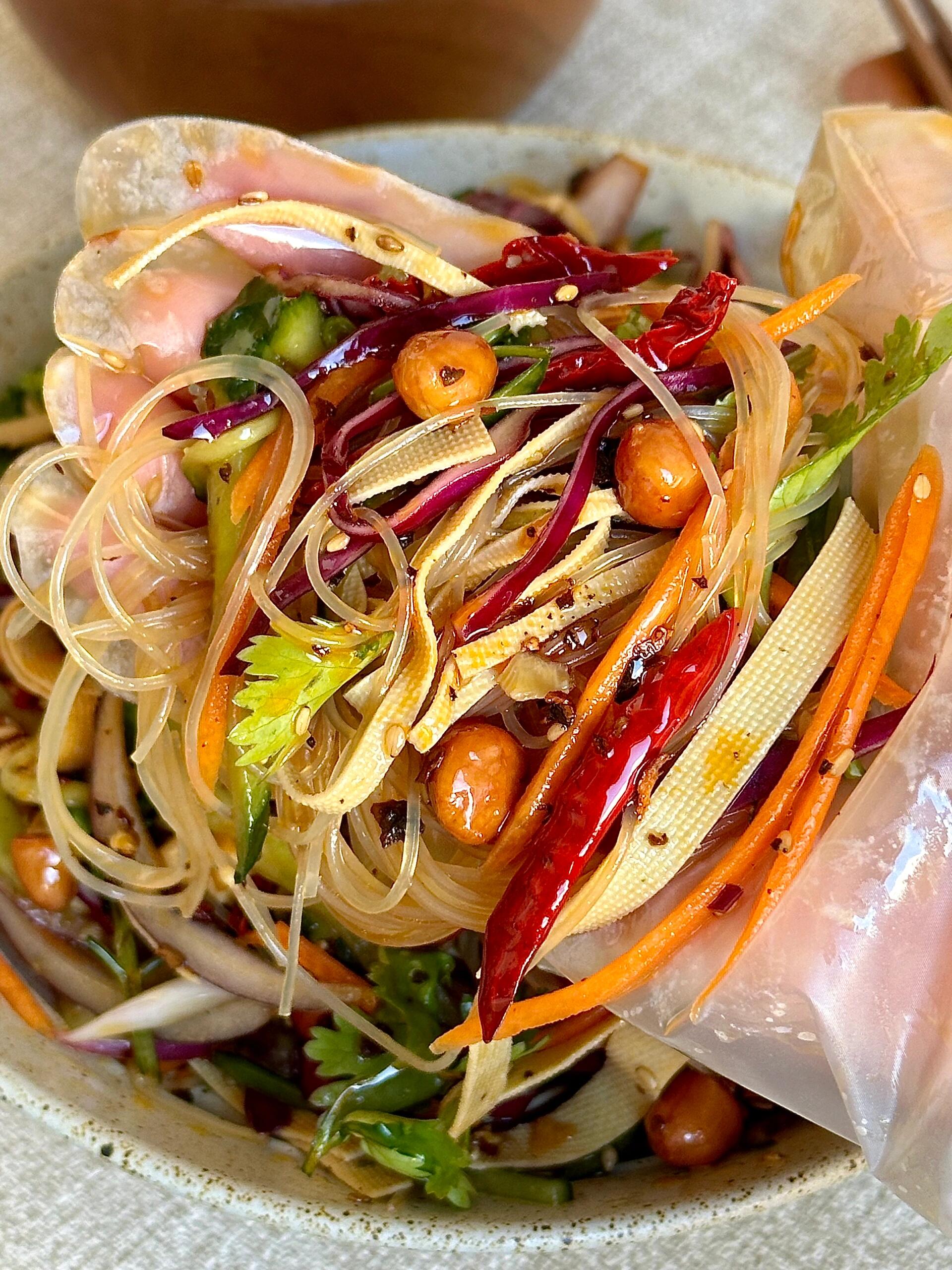 鸡精能办凉菜吗(鸡精能调凉菜吗)