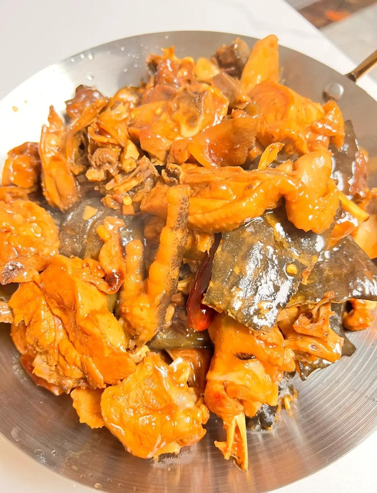 闷甲鱼的做法大全家常(焖甲鱼的做法大全)