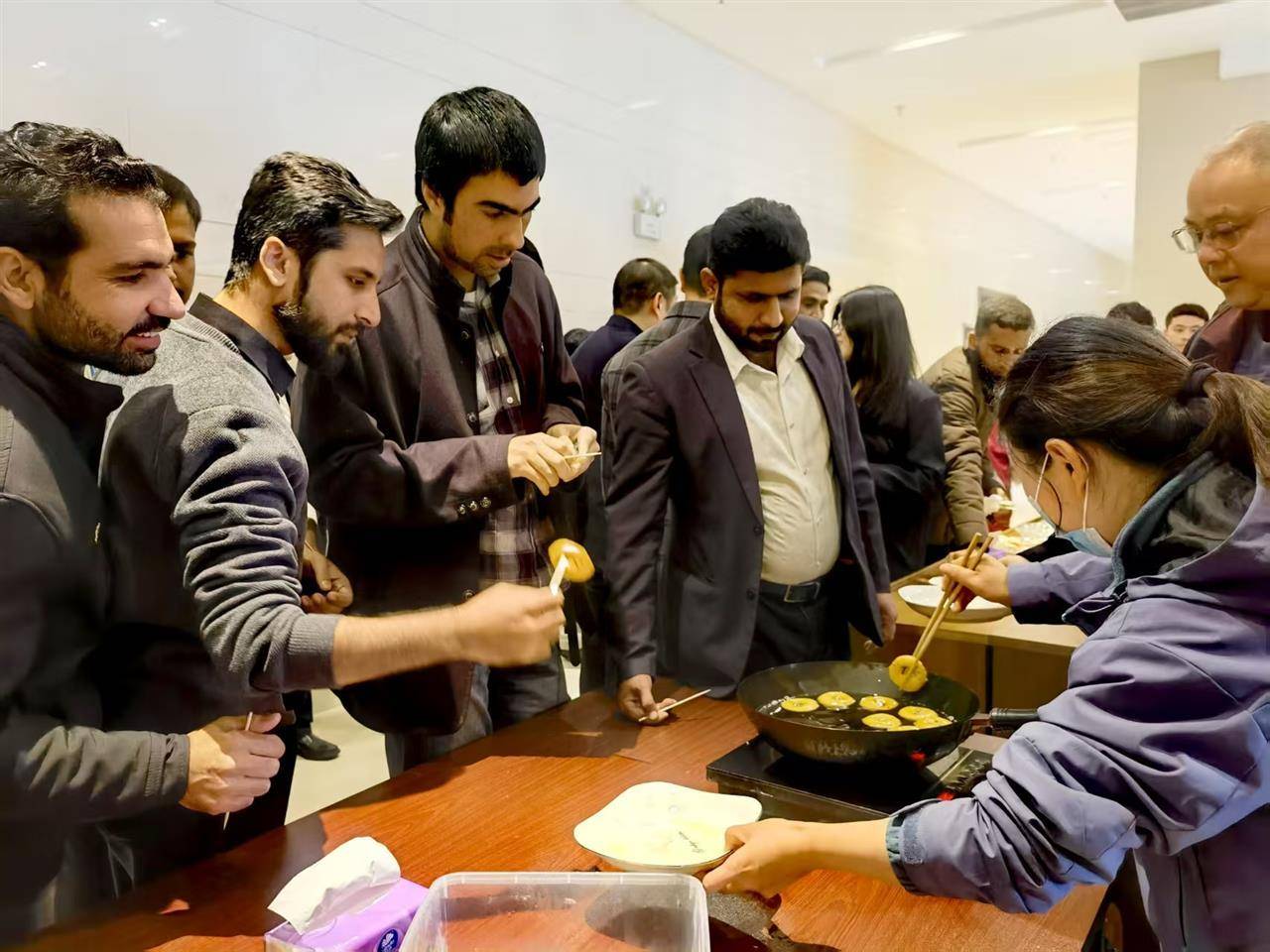 武汉小吃技术培训(武汉有学做小吃培训的吗?)