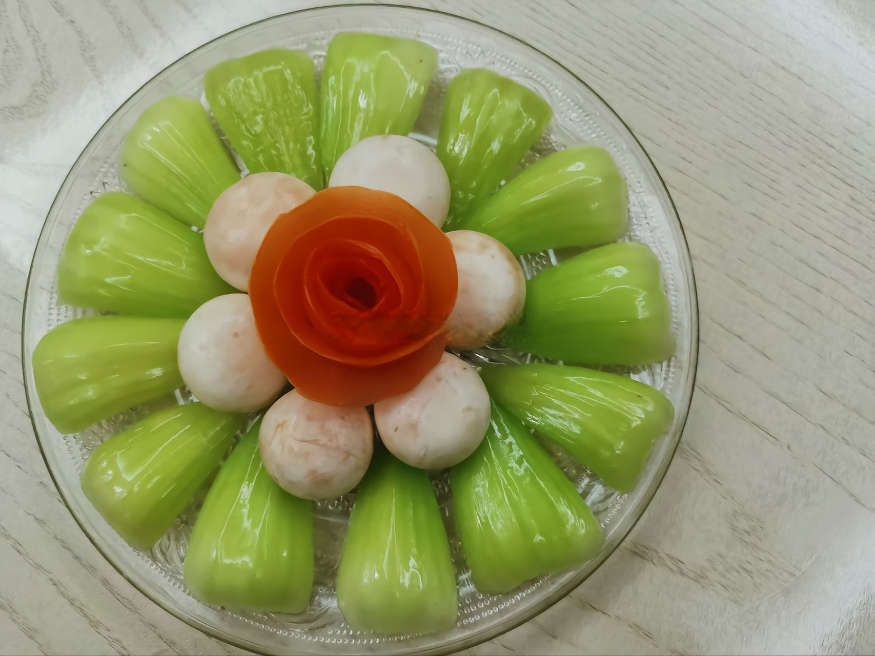 素菜刺身摆盘图片(素菜刺身摆盘图片大全)