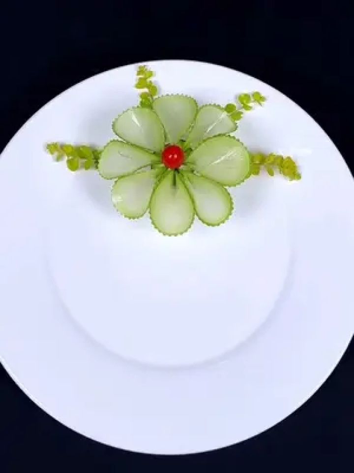 凉菜摆盘花纹图片(凉菜摆盘造型图片)
