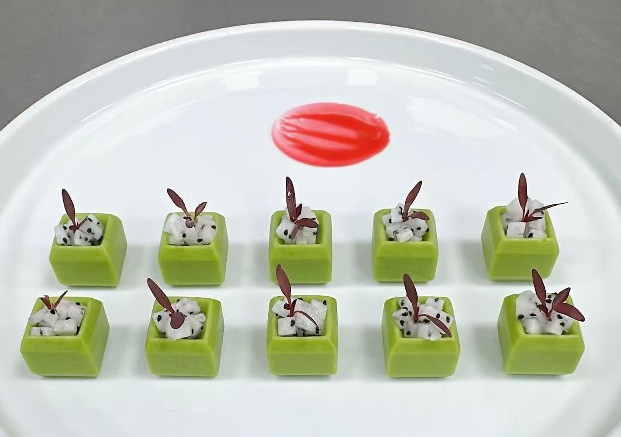 凉菜摆盘花纹图片(凉菜摆盘造型图片)