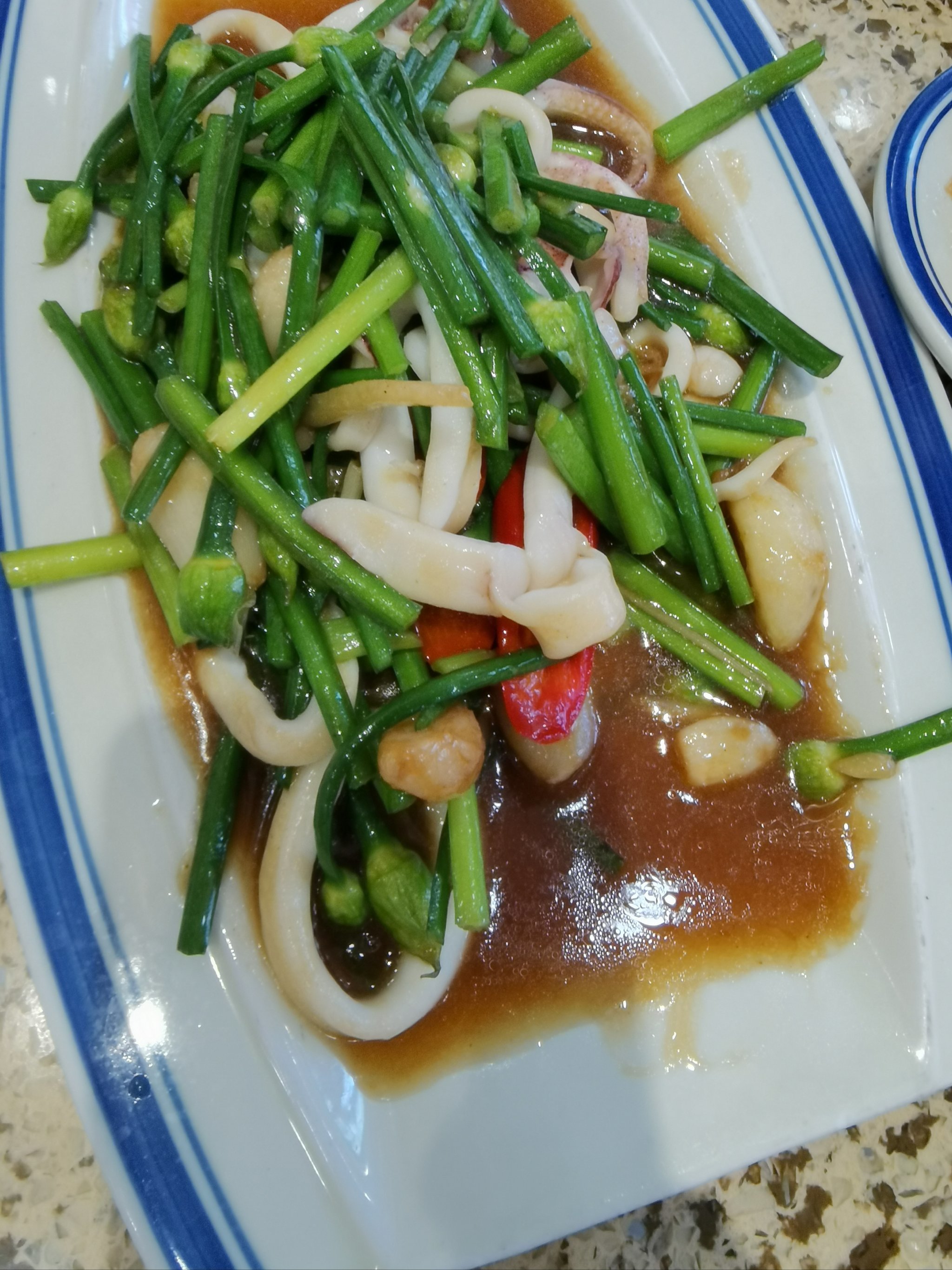 韭菜鱿鱼须的特色(韭菜鱿鱼须怎么做好吃)