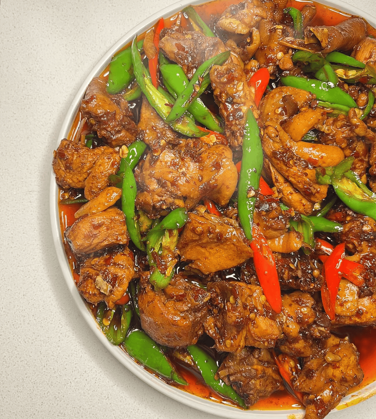 家常辣椒炒鸡(家常辣椒炒鸡蛋图片)