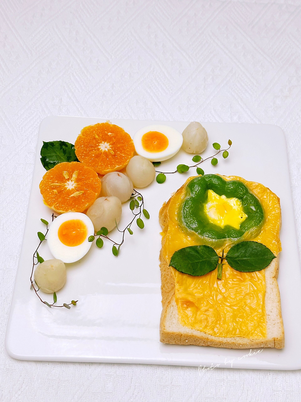 餐厅早餐摆盘(漂亮的早餐摆盘做法)