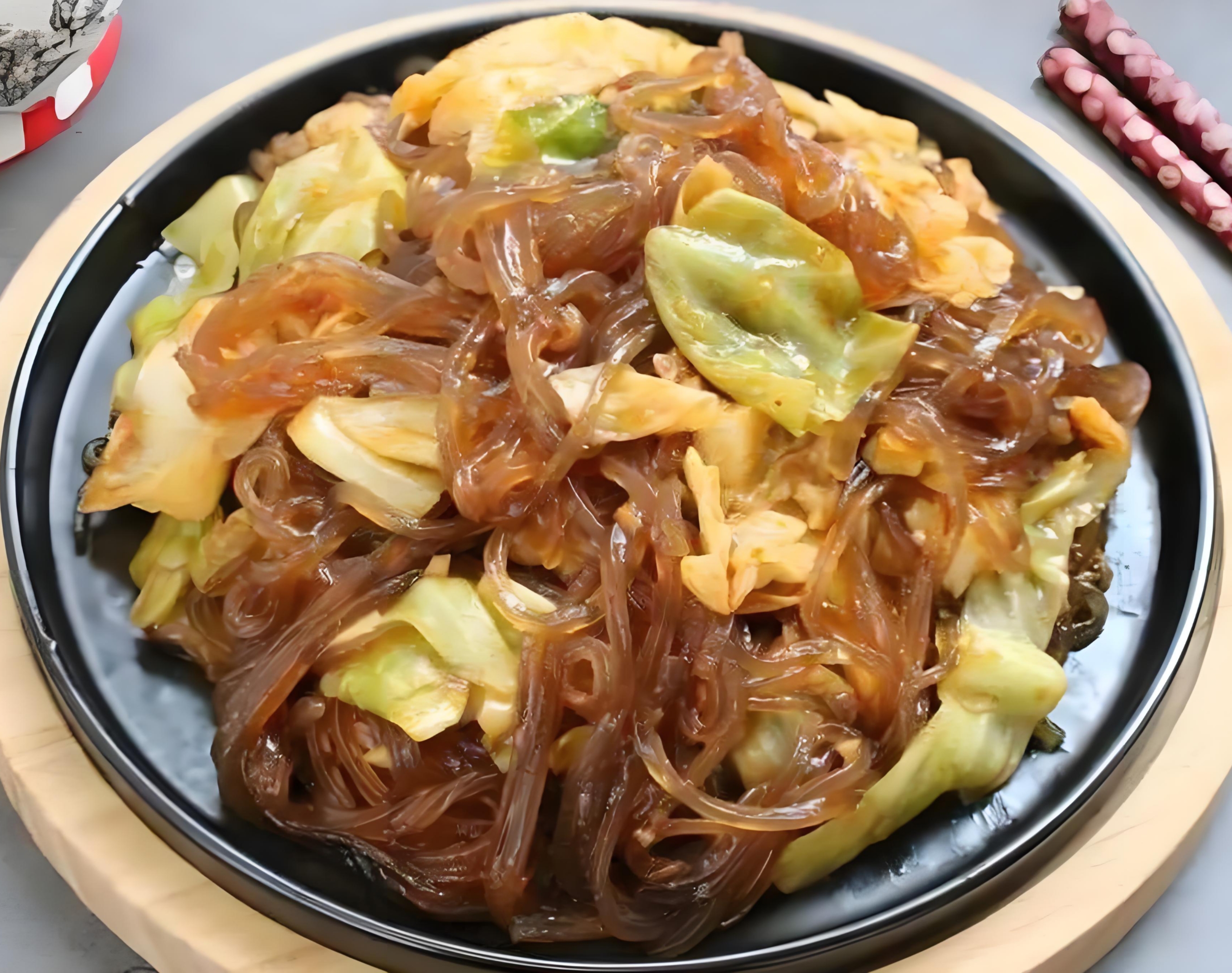 素菜酸菜炒粉条(酸菜炒粉条怎么做好吃)