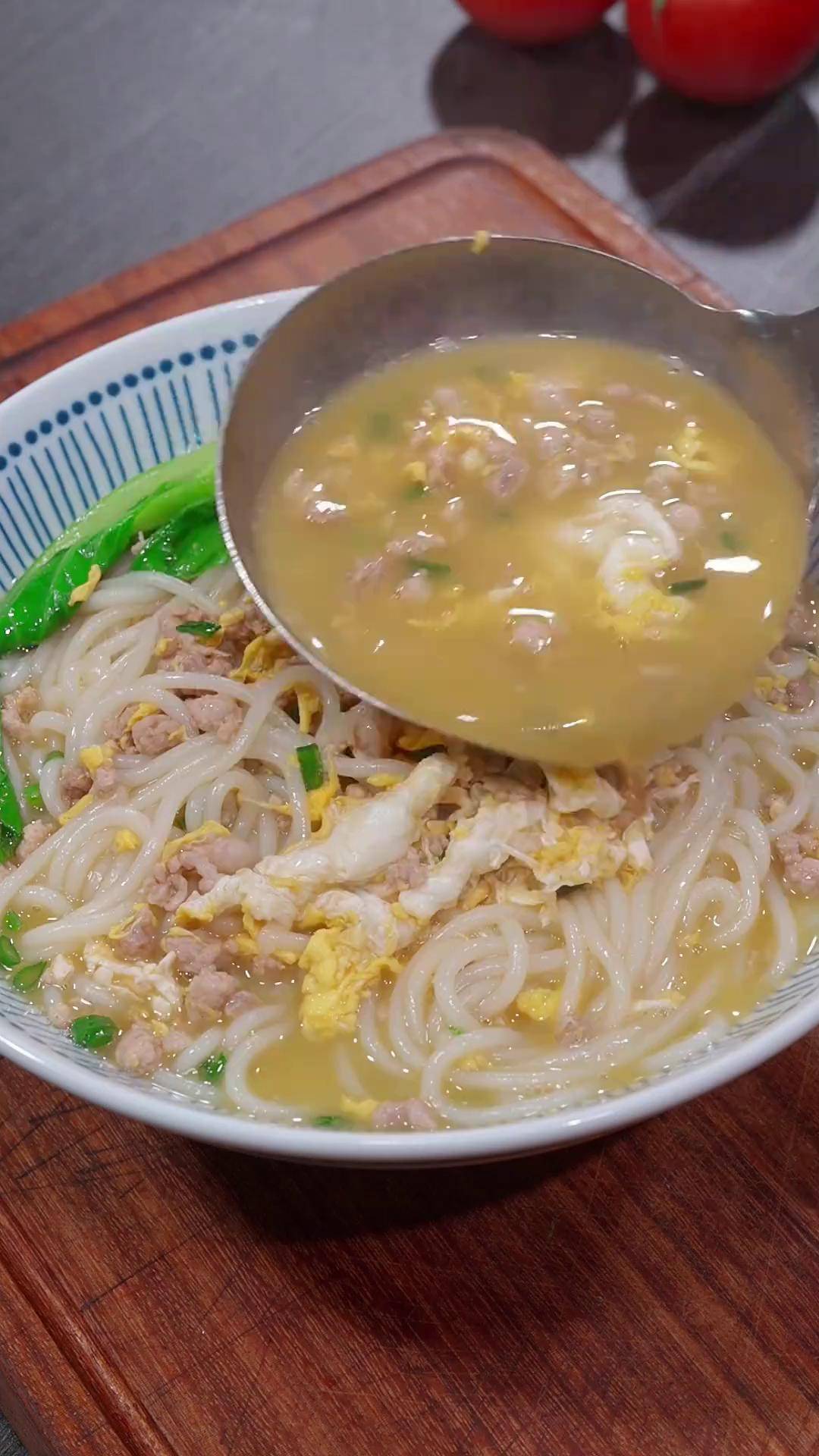 早餐店的汤粉如何做(早餐店汤粉怎么做才好吃) 早餐店的汤粉如何做(早餐店汤粉怎么做才好吃)