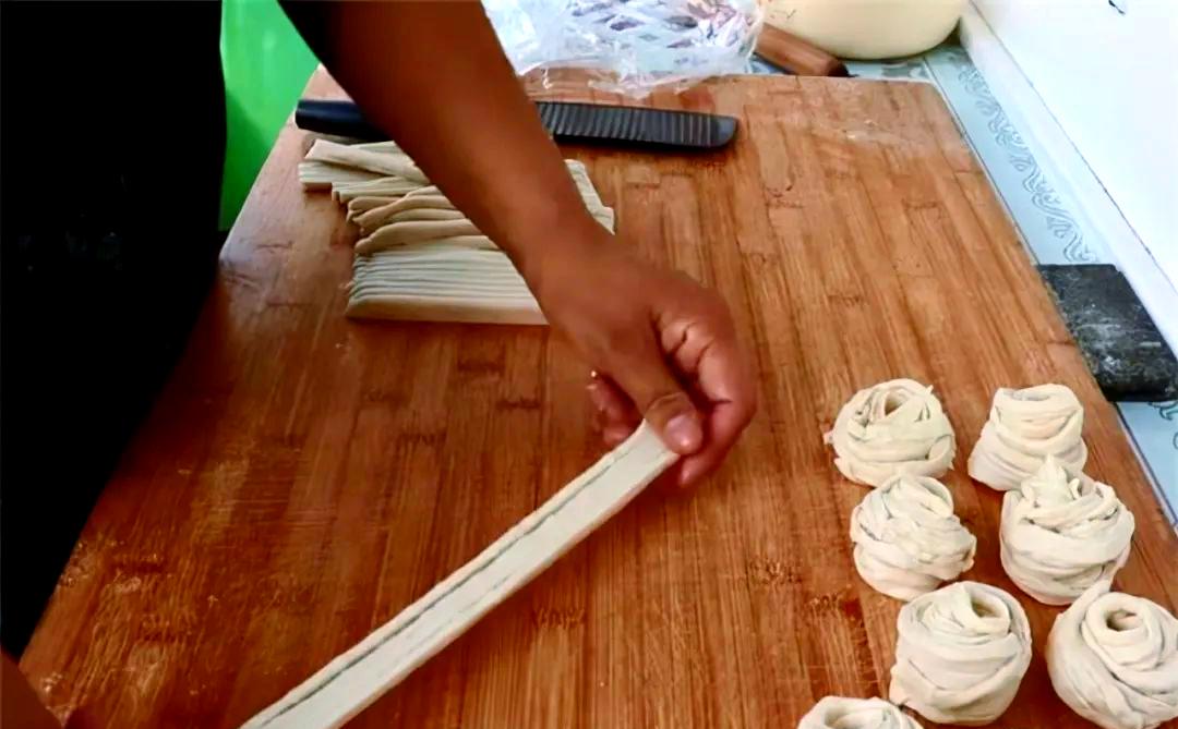 陕西小吃油塔(陕西油塔子)