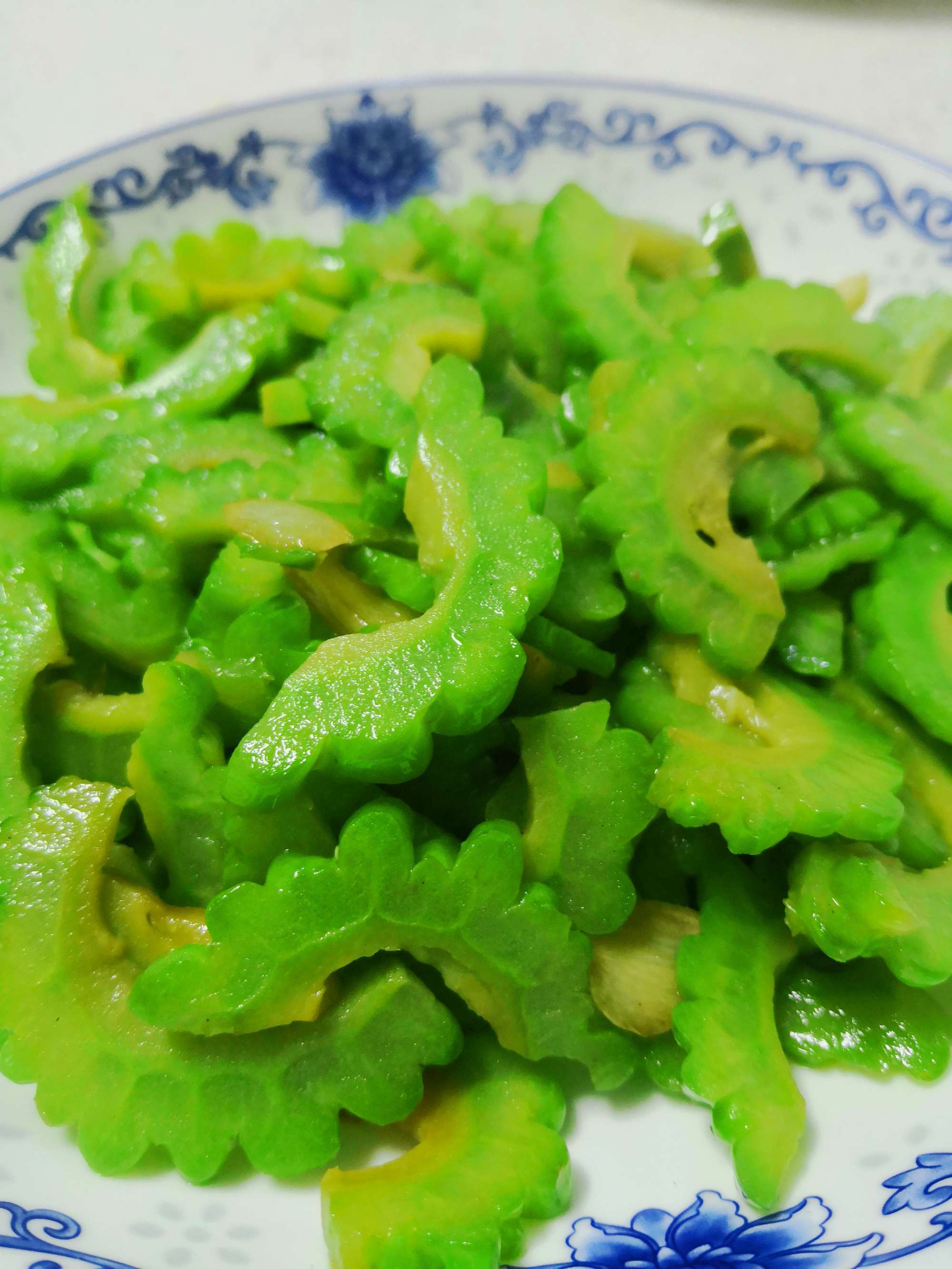 烧苦瓜家常做法四川(如何烧苦瓜才不苦)