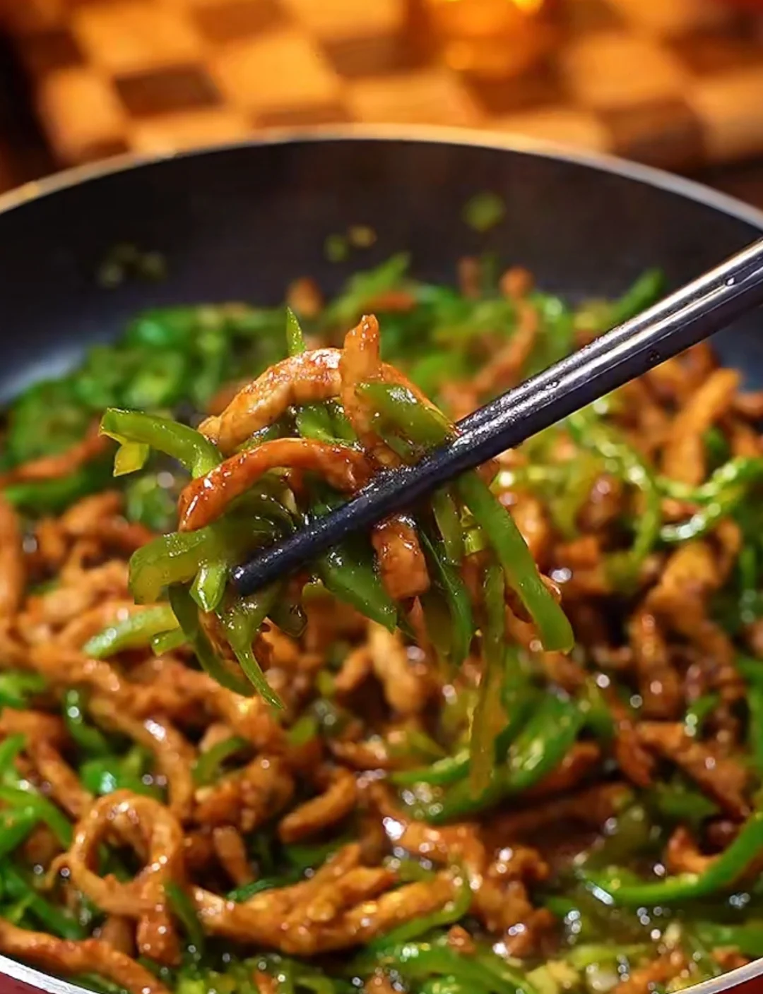 尖椒肉丝的家常做法(鱼香肉丝的做法及步骤)