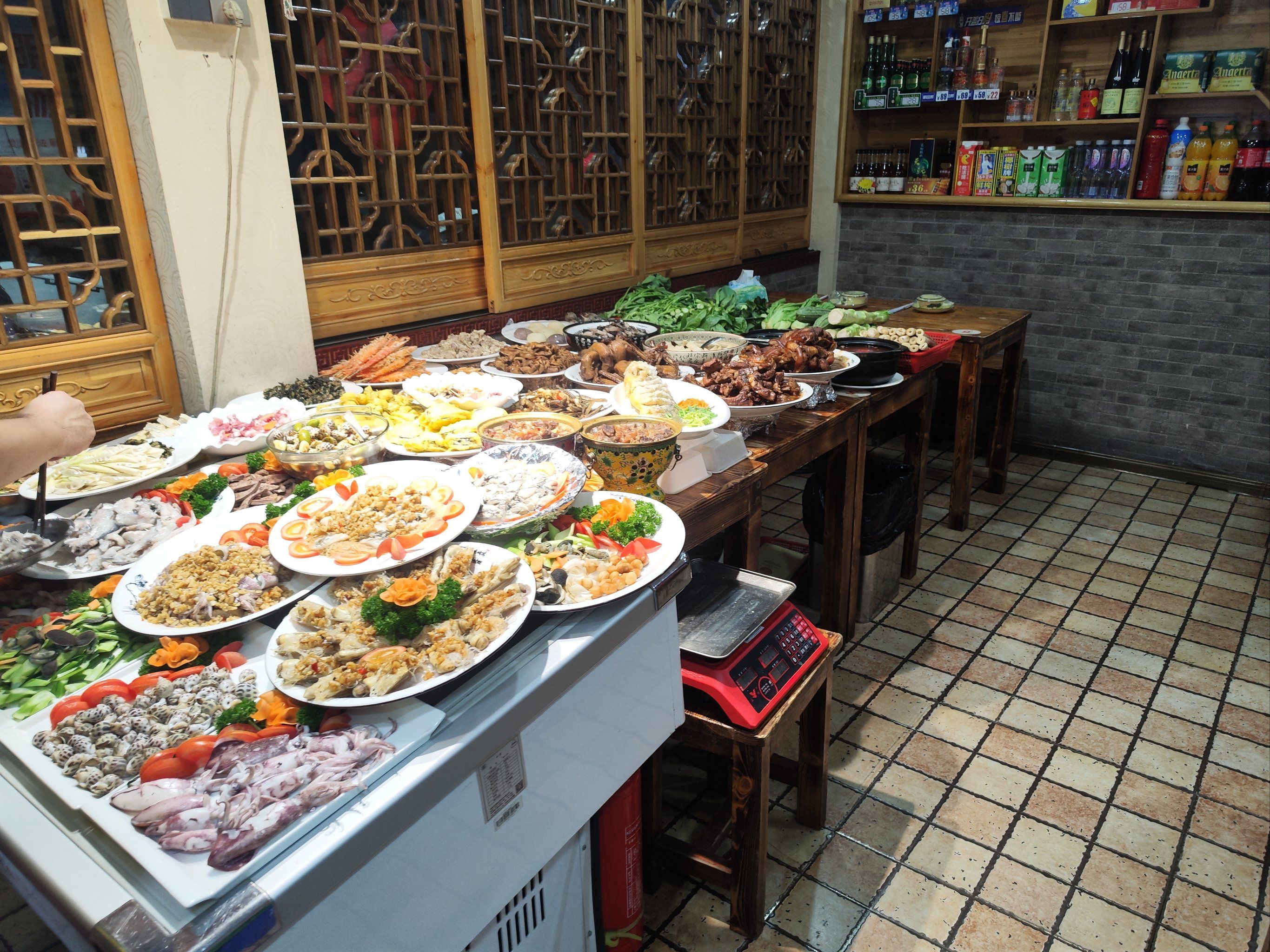 介绍特色餐馆的视频(特色餐馆介绍词文案)