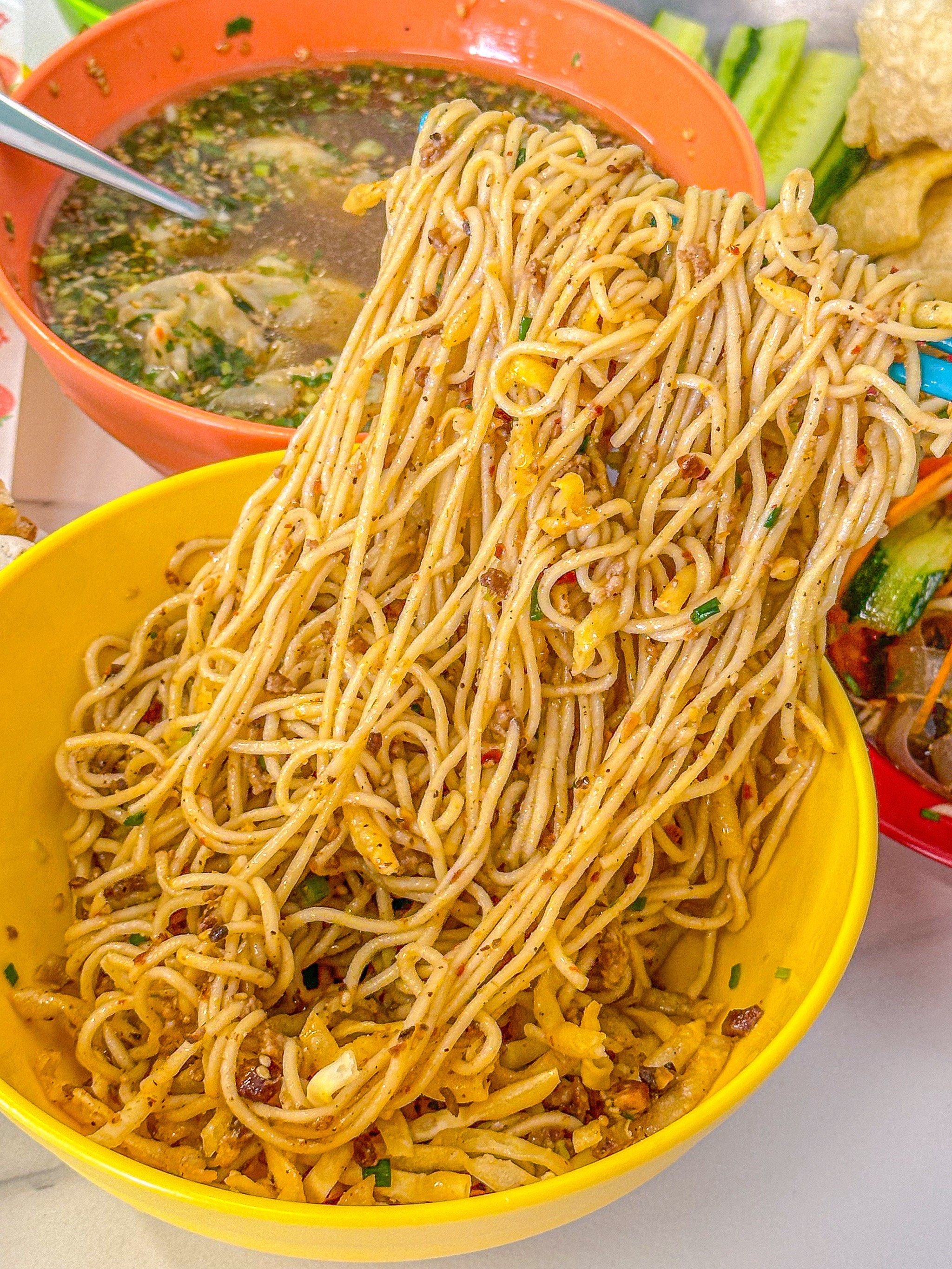 云南特产小吃(云南特产小吃零食干货有些啥)