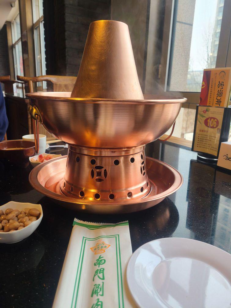 特色麻酱锅(麻酱火锅是哪儿的特色)