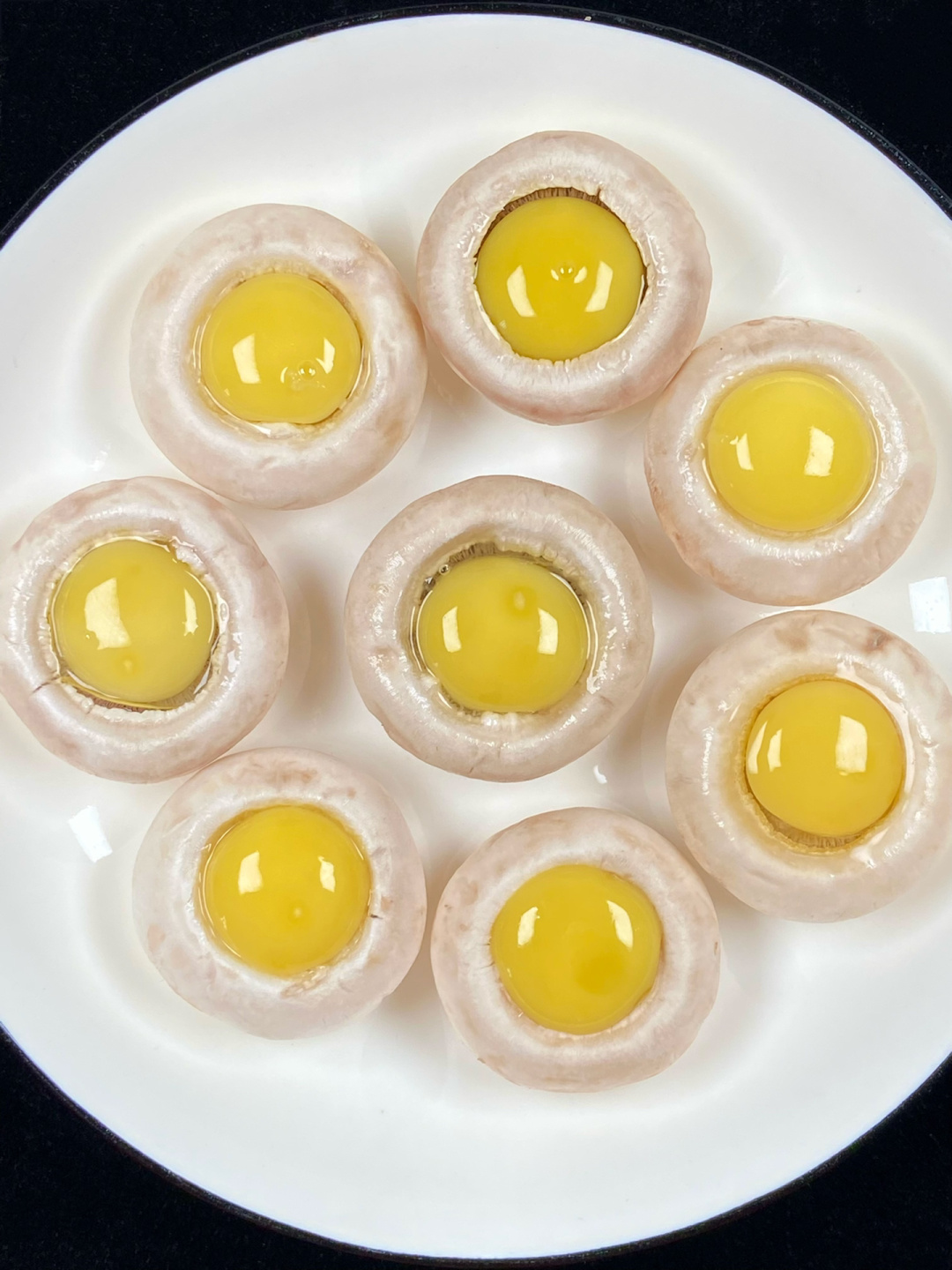 鹌鹑蛋做的小吃(鹌鹑蛋做的小吃叫什么)