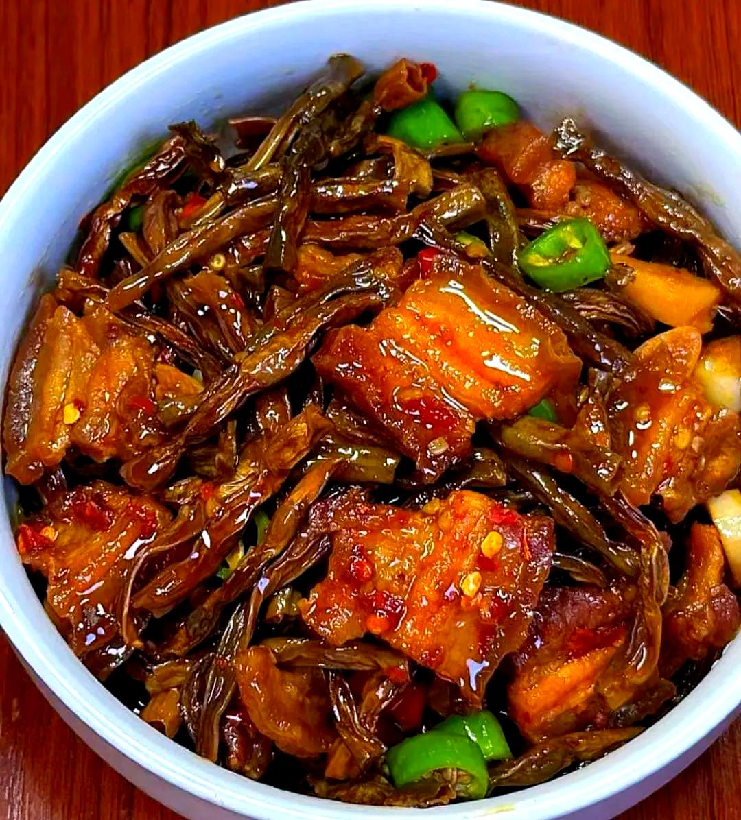 豆角焖肉家常做法大全(豆角肉焖饭图解) 豆角焖肉家常做法大全(豆角肉焖饭图解)