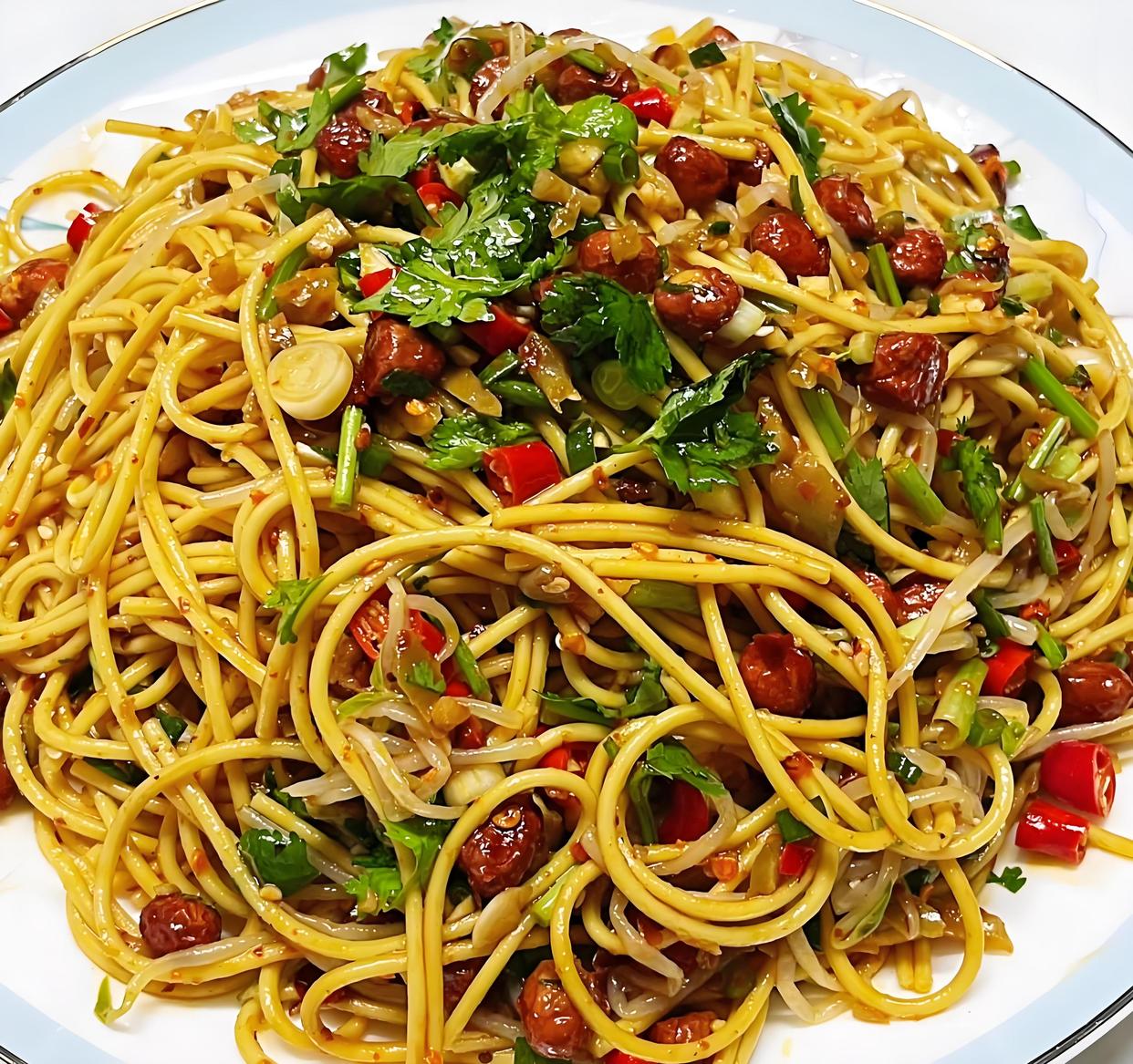 云南特色凉面(云南凉面图片) 云南特色凉面(云南凉面图片)