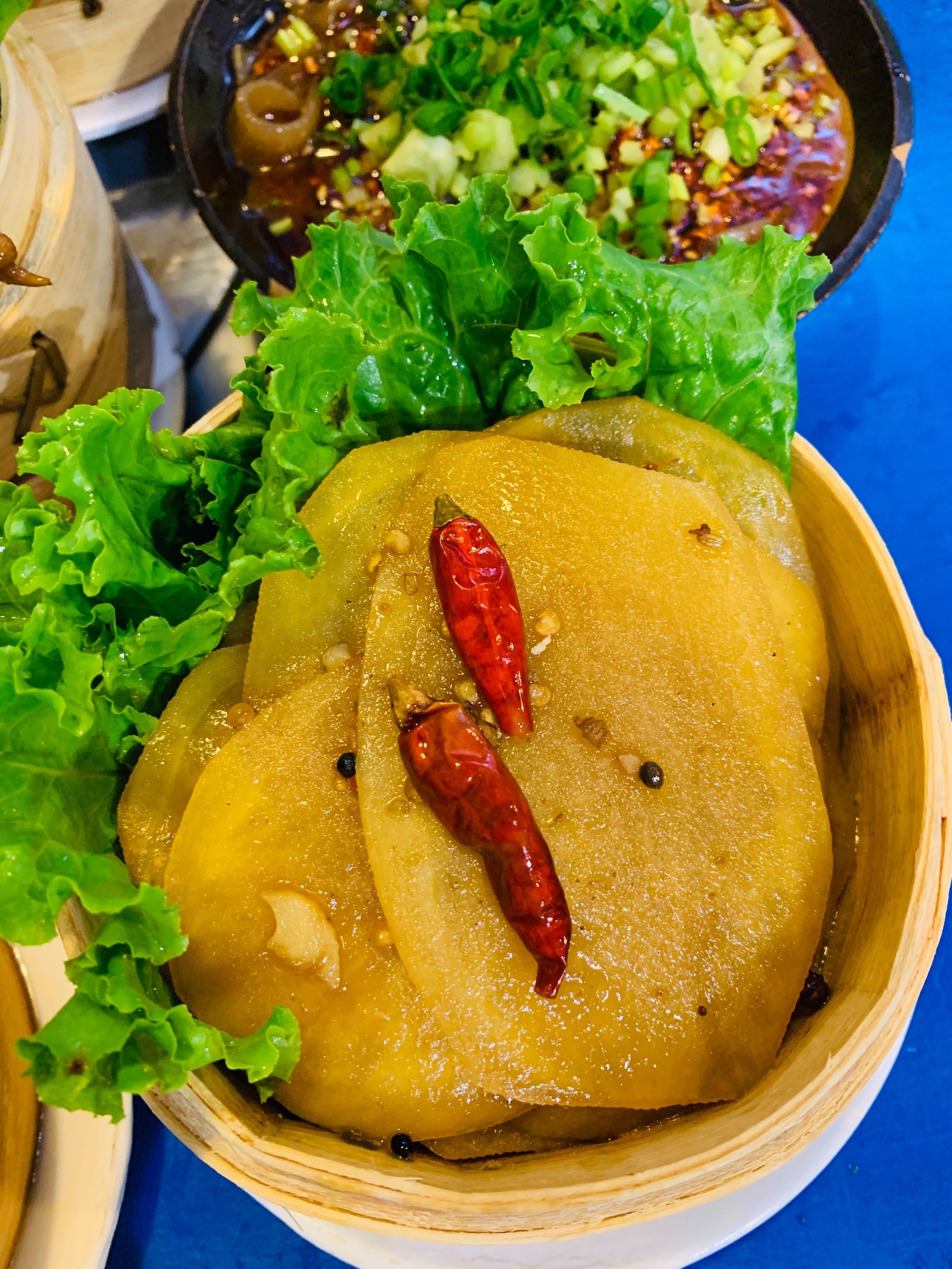 炸的凉菜(油炸的凉菜)