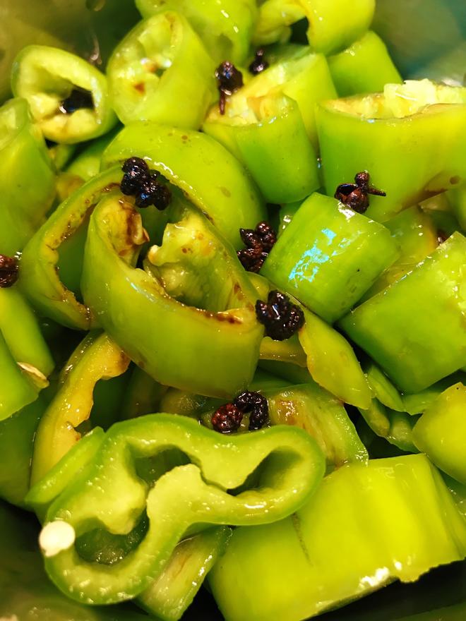 鲜椒凉菜(凉调菜椒)