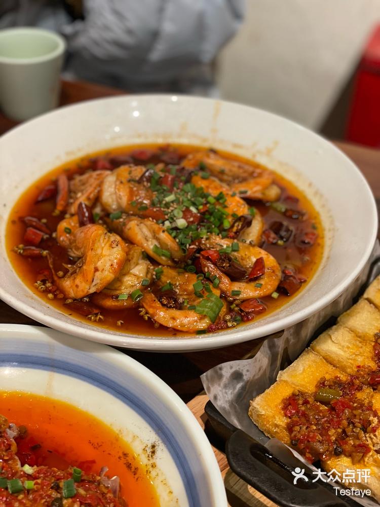 草包牛肉特色(草包牛肉特色是什么)