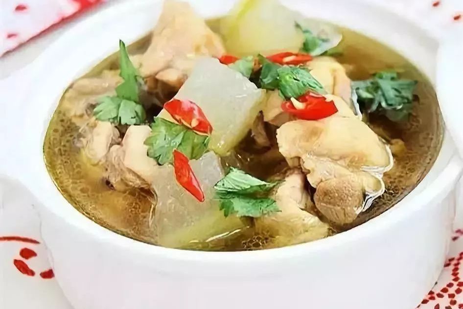 冬瓜炖鸡块的家常做法(冬瓜炖鸡的做法大全) 冬瓜炖鸡块的家常做法(冬瓜炖鸡的做法大全)