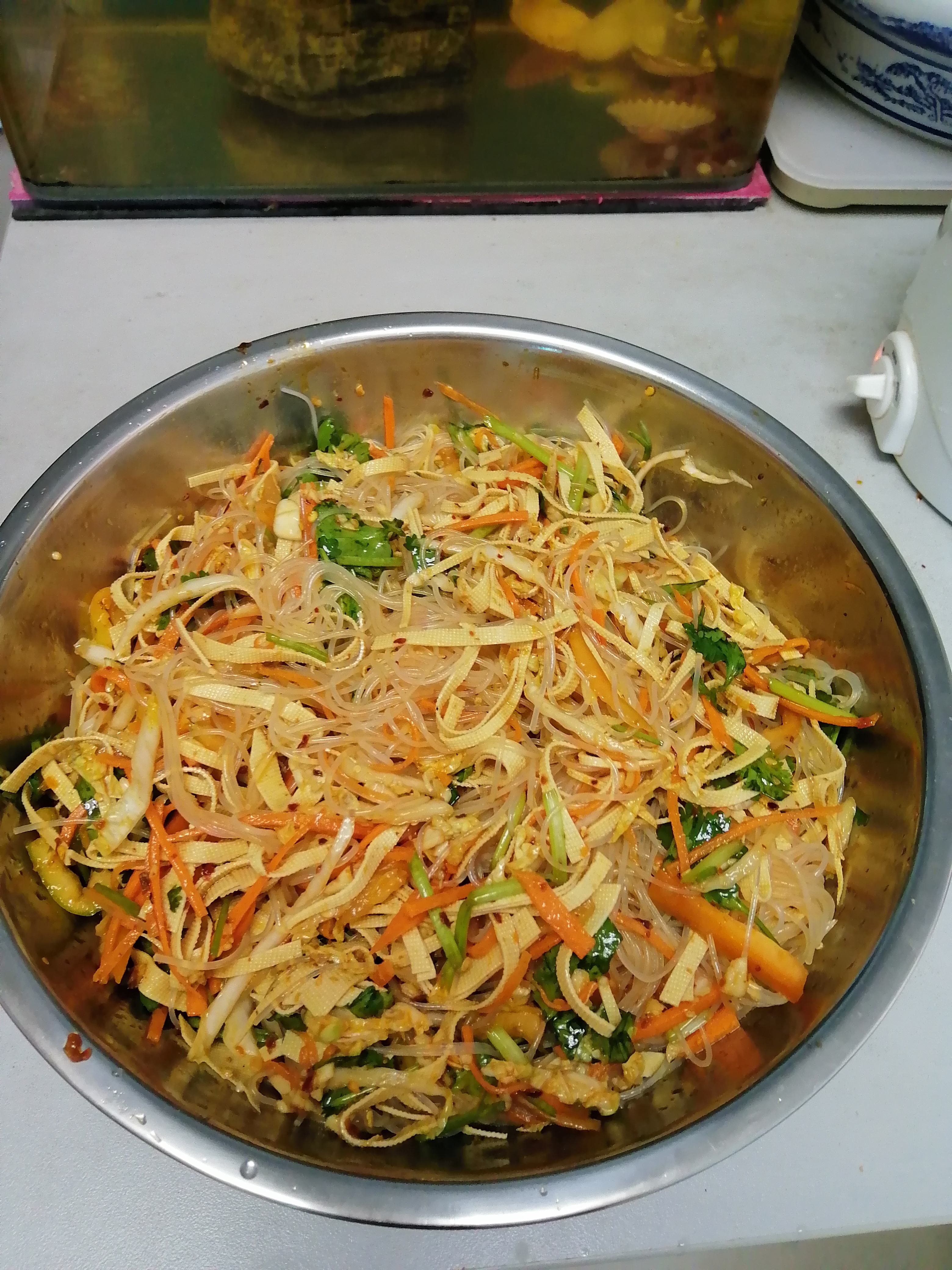 卷心菜粉丝凉菜(卷心菜粉丝怎么做好吃)