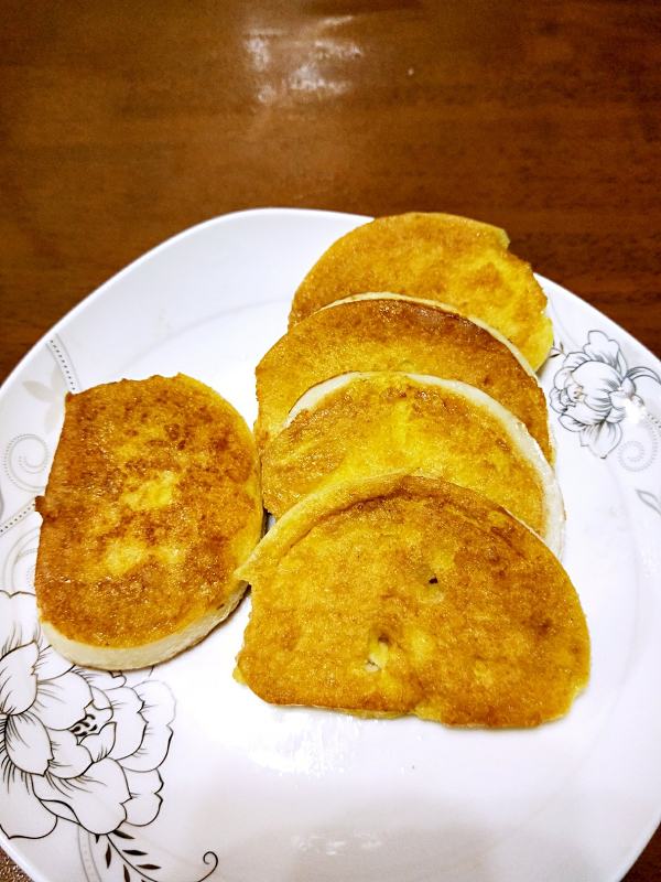 鸡蛋馒头片早餐(鸡蛋馒头片的做法窍门)