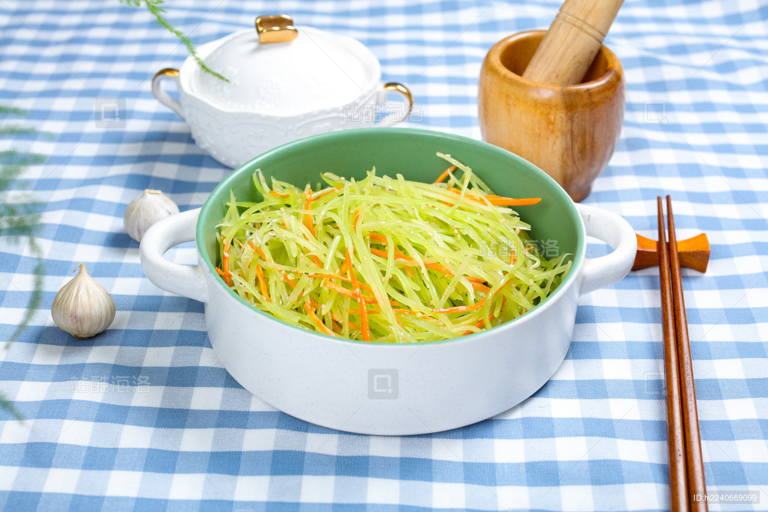 一份凉拌素菜(凉拌素菜怎么做好吃)