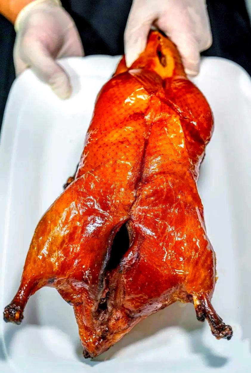 各地特色烤鸭(各地特色烤鸭图片) 各地特色烤鸭(各地特色烤鸭图片)