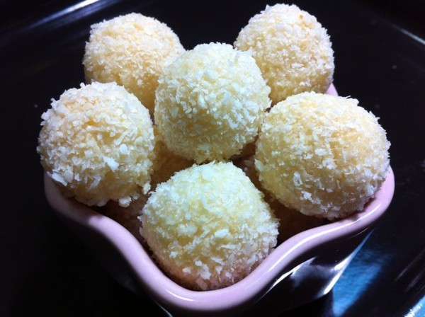 广东特色自作油炸糯米球(炸糯米球的做法和配方窍门) 广东特色自作油炸糯米球(炸糯米球的做法和配方窍门)