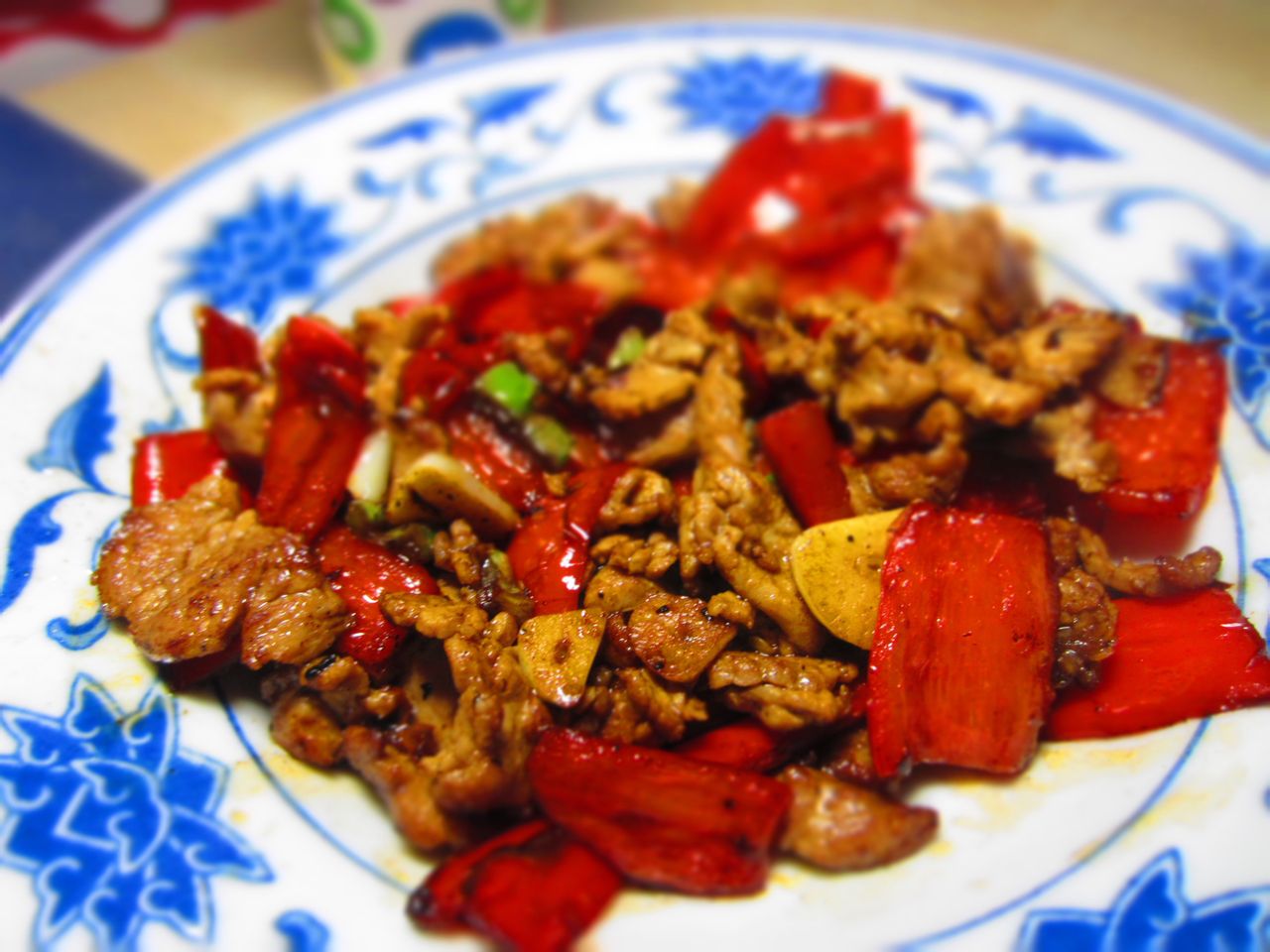 特色菜红红的肉(红色的肉怎么做)