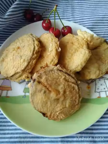 素菜茄盒放什么(素菜茄盒放什么菜好吃)