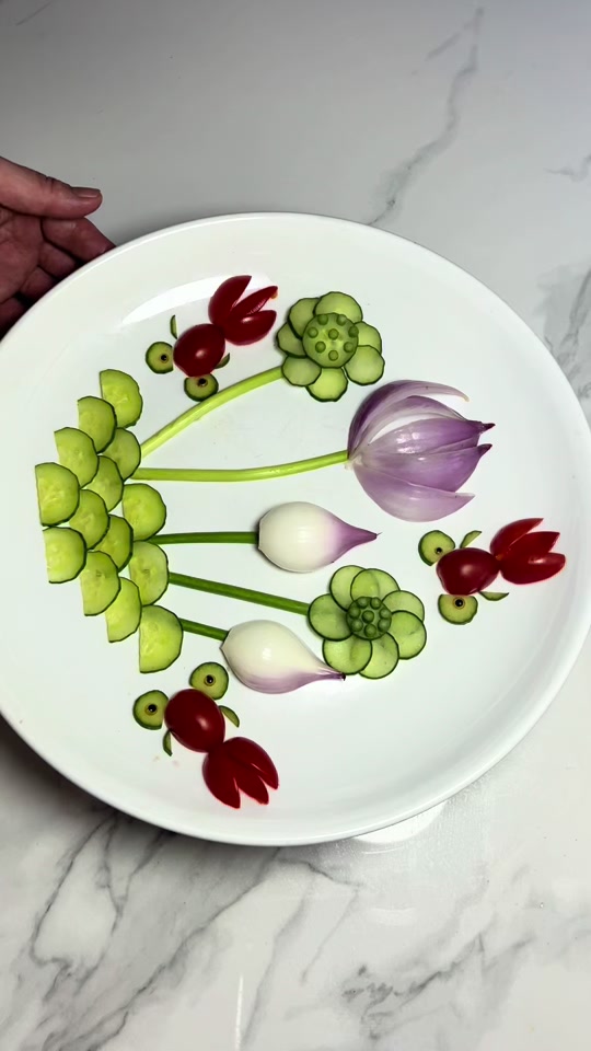 凉菜手工雕刻(凉菜手工雕刻图片)